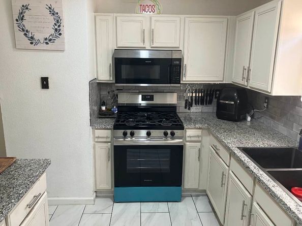 3359 Strong Winds Drive, Houston TX 77014