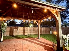 6406 Tall Willow Drive, Houston TX 77088