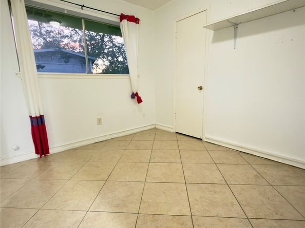 6406 Tall Willow Drive, Houston TX 77088