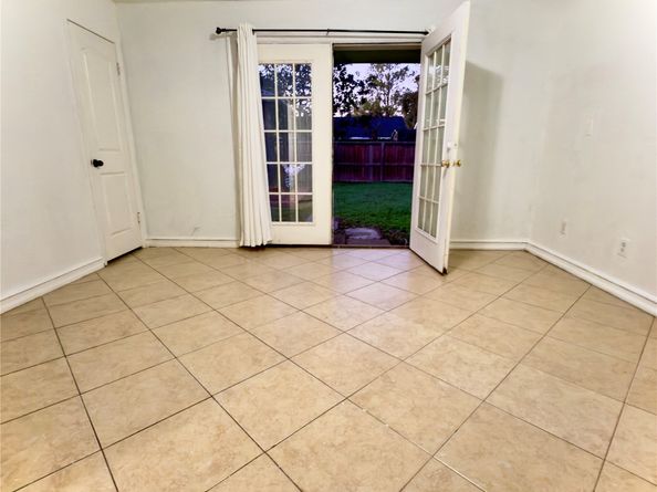 6406 Tall Willow Drive, Houston TX 77088