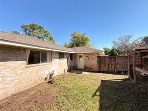 6406 Tall Willow Drive, Houston TX 77088