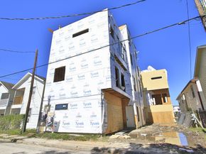 1316 Robin Street B, Houston TX 77019