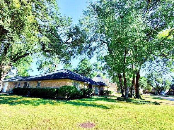 7146 Bayou Forest Drive, Houston TX 77088