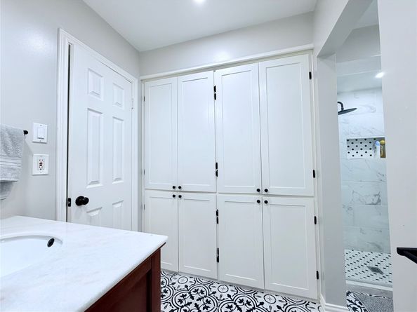 7146 Bayou Forest Drive, Houston TX 77088