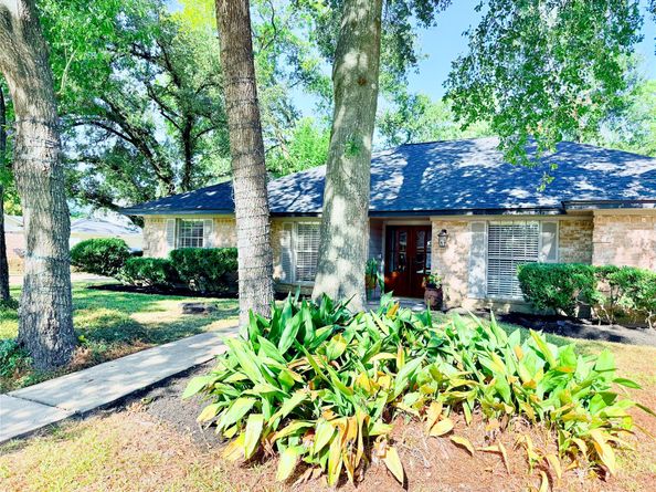 7146 Bayou Forest Drive, Houston TX 77088