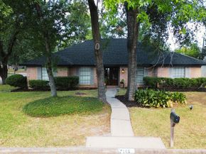7146 Bayou Forest Drive, Houston TX 77088