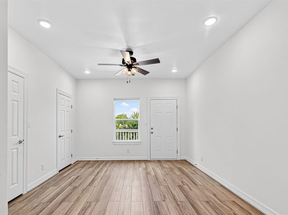 716 Zoe Street, Houston TX 77020