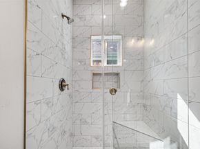 716 Zoe Street, Houston TX 77020