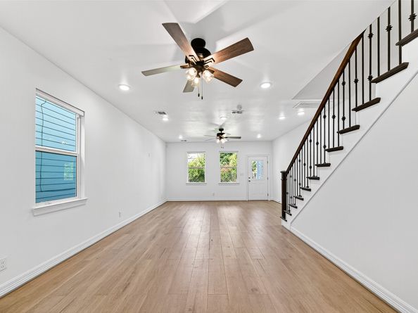 716 Zoe Street, Houston TX 77020