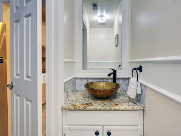 1711 Huldy St Street A, Houston TX 77019