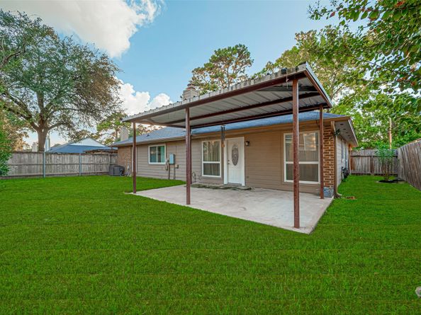 8526 Greenleaf Lake Drive, Houston TX 77095