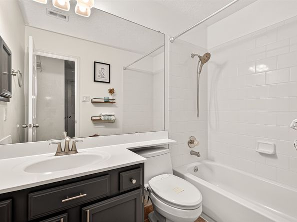 8526 Greenleaf Lake Drive, Houston TX 77095