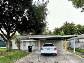 10210 Ashville Drive, Houston TX 77051