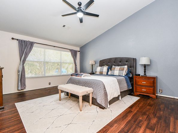 13600 Breton Ridge Street 16B, Houston TX 77070