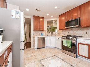 13600 Breton Ridge Street 16B, Houston TX 77070