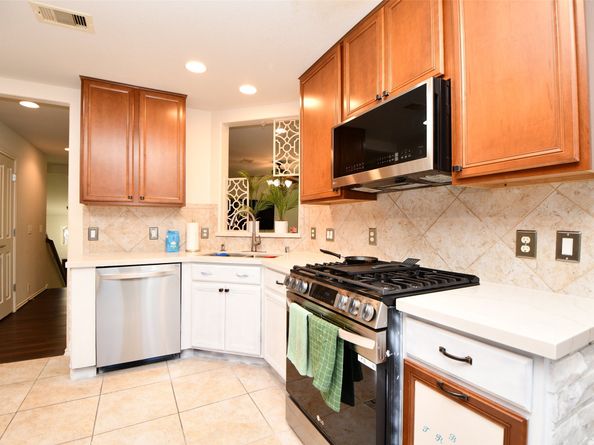 13600 Breton Ridge Street 16B, Houston TX 77070