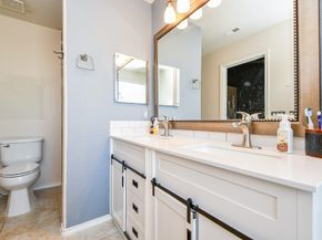 13600 Breton Ridge Street 16B, Houston TX 77070