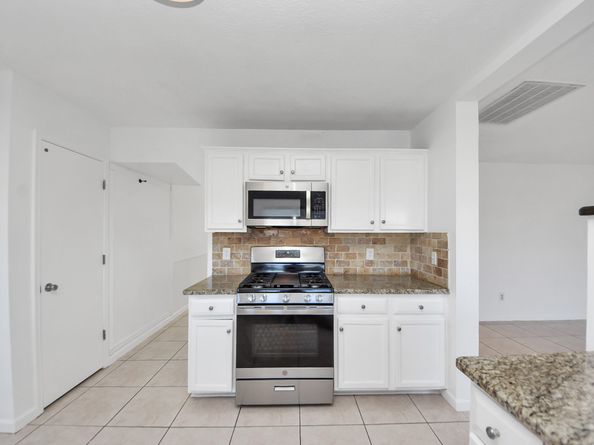 16227 Affirmed Way, Friendswood TX 77546