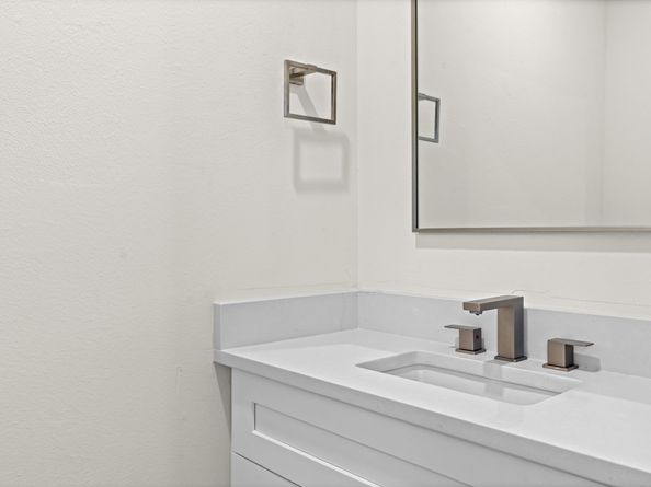 5826 Dumfries Drive, Houston TX 77096