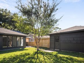 5826 Dumfries Drive, Houston TX 77096