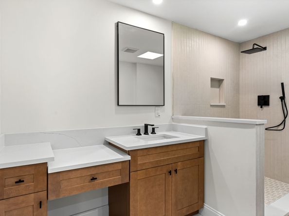 5826 Dumfries Drive, Houston TX 77096