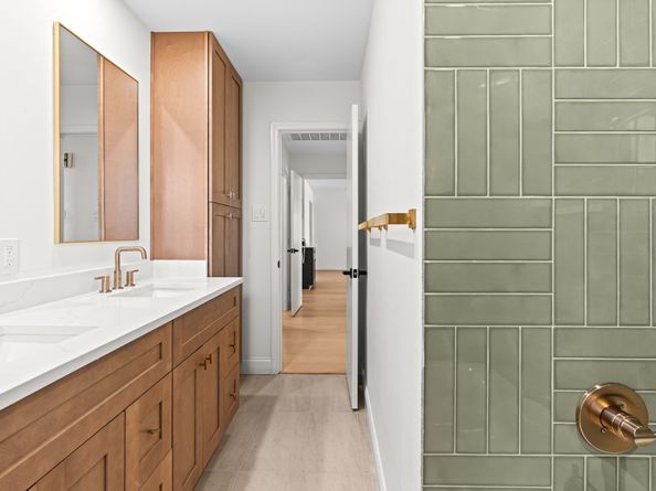 5826 Dumfries Drive, Houston TX 77096