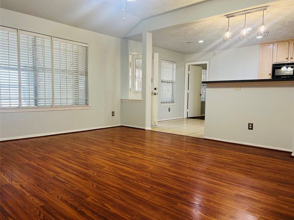 5914 Dream Court, Houston TX 77085