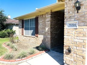 5914 Dream Court, Houston TX 77085