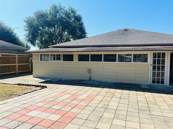 5914 Dream Court, Houston TX 77085