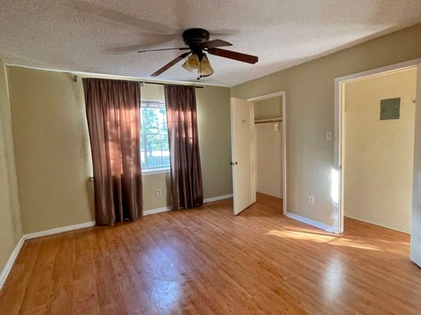 2800 Jeanetta Street 1110, Houston TX 77063