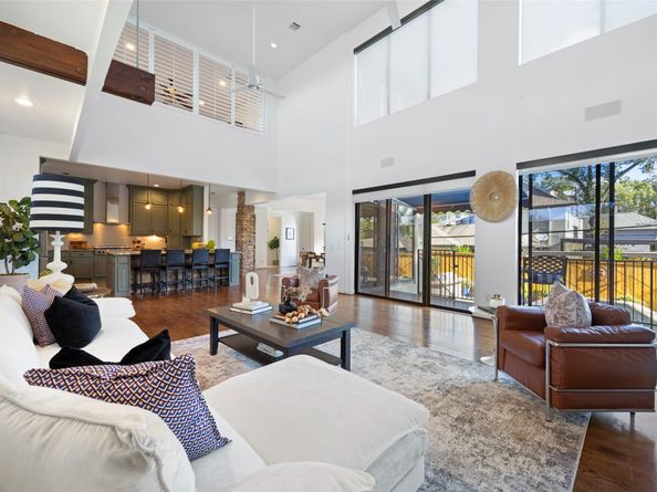 1106 Timbergrove Lane, Houston TX 77008