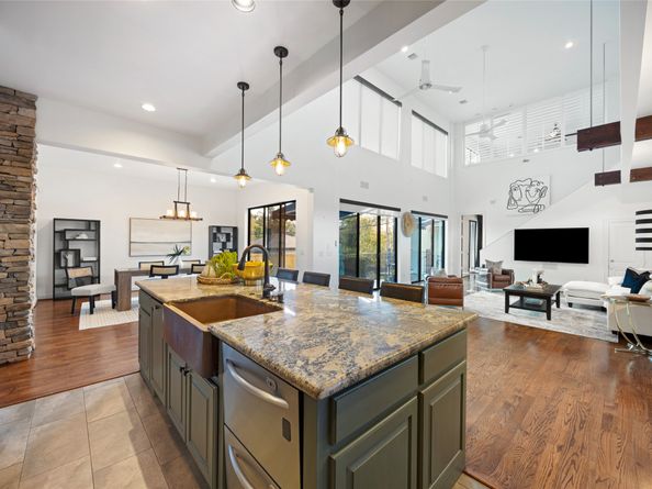 1106 Timbergrove Lane, Houston TX 77008