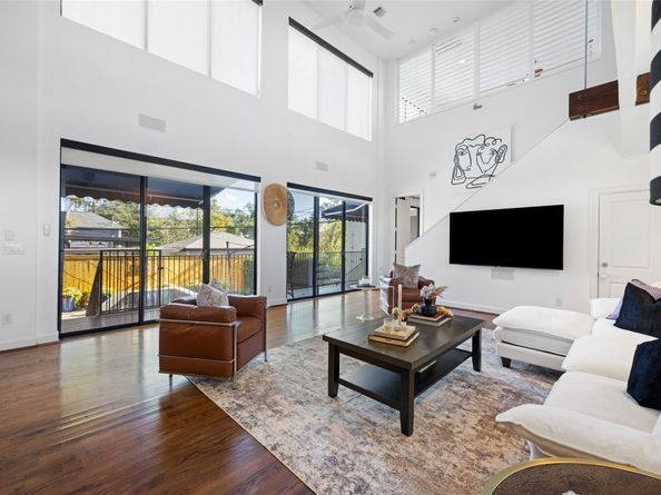 1106 Timbergrove Lane, Houston TX 77008