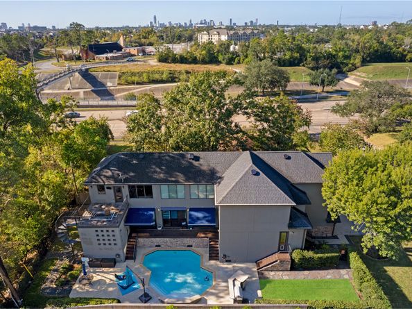 1106 Timbergrove Lane, Houston TX 77008