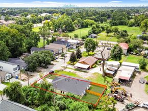 7817 Beckley Street A/B, Houston TX 77088