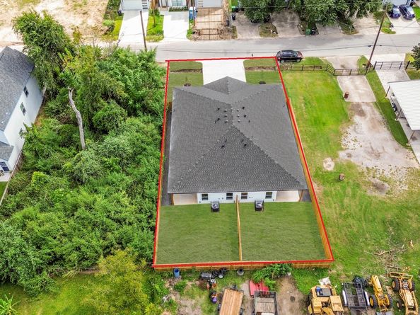 7817 Beckley Street A/B, Houston TX 77088