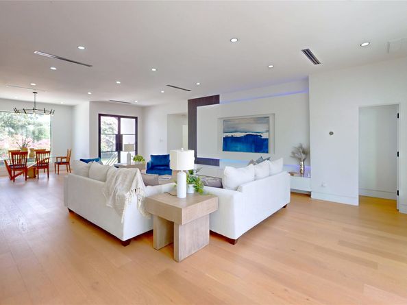 5055 Yarwell Drive, Houston TX 77096