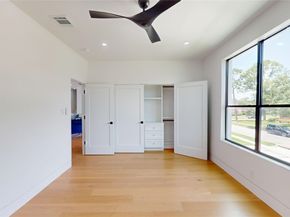 5055 Yarwell Drive, Houston TX 77096