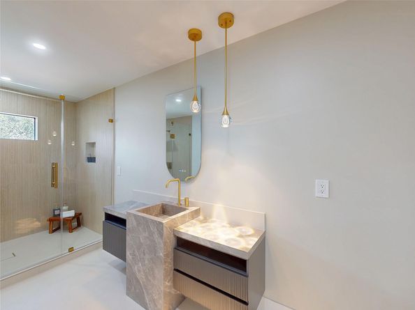 5055 Yarwell Drive, Houston TX 77096