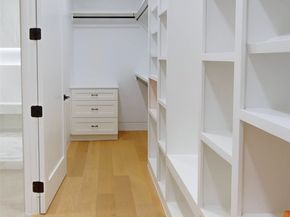 5055 Yarwell Drive, Houston TX 77096