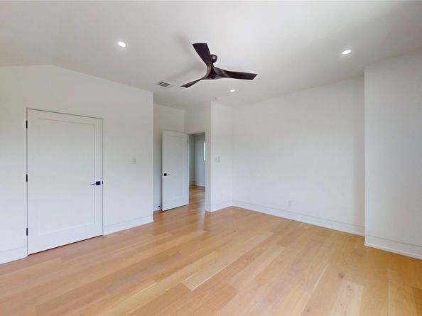 5055 Yarwell Drive, Houston TX 77096