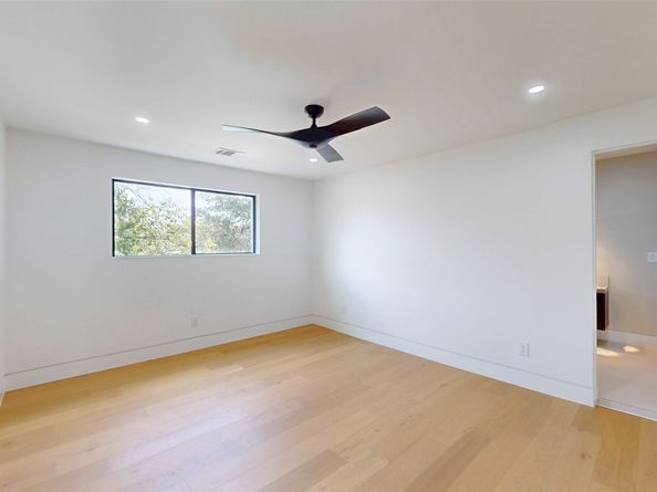 5055 Yarwell Drive, Houston TX 77096