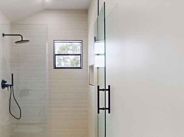 5055 Yarwell Drive, Houston TX 77096