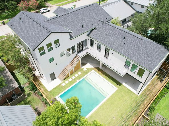 5055 Yarwell Drive, Houston TX 77096