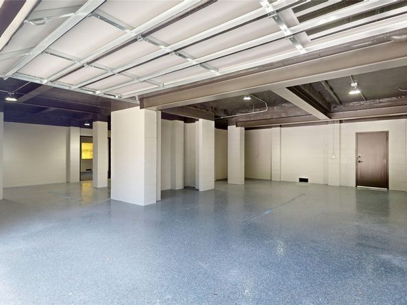 5055 Yarwell Drive, Houston TX 77096