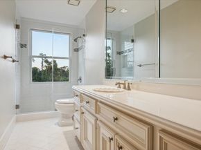 5602 Indian Circle, Houston TX 77056