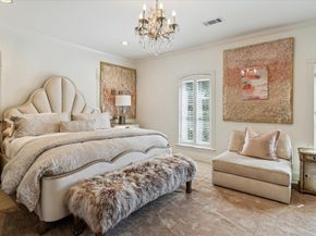 5602 Indian Circle, Houston TX 77056