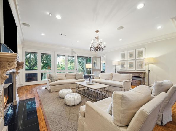 5602 Indian Circle, Houston TX 77056