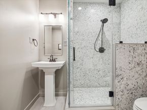 5602 Indian Circle, Houston TX 77056