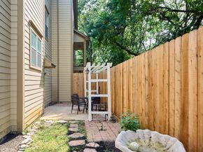 918 Cohn Street, Houston TX 77007